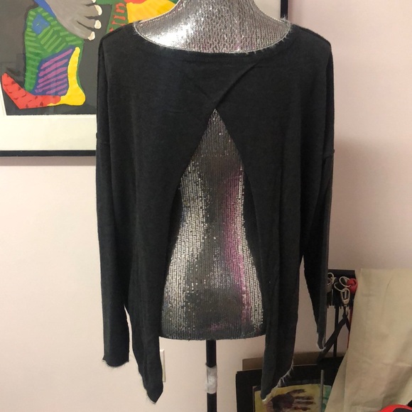 R D Style Open Back Top - Picture 2 of 6